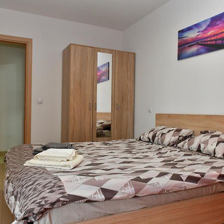 Skopje Starlight Apartments - Flatiron ภายนอก รูปภาพ