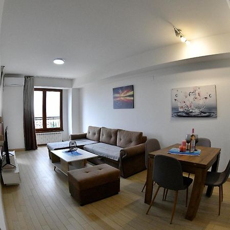 Skopje Starlight Apartments - Flatiron ภายนอก รูปภาพ