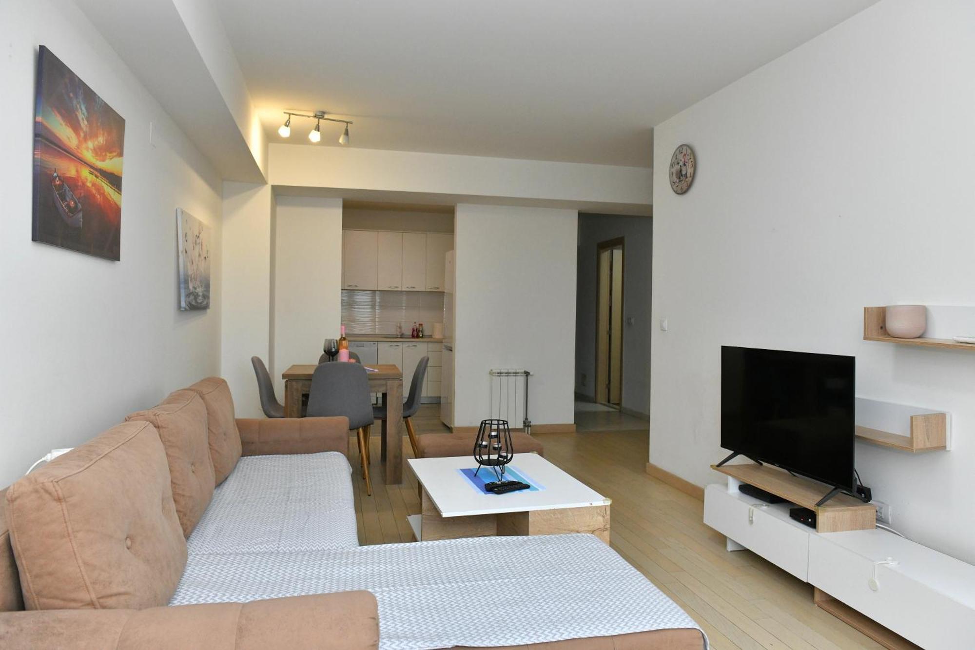 Skopje Starlight Apartments - Flatiron ภายนอก รูปภาพ
